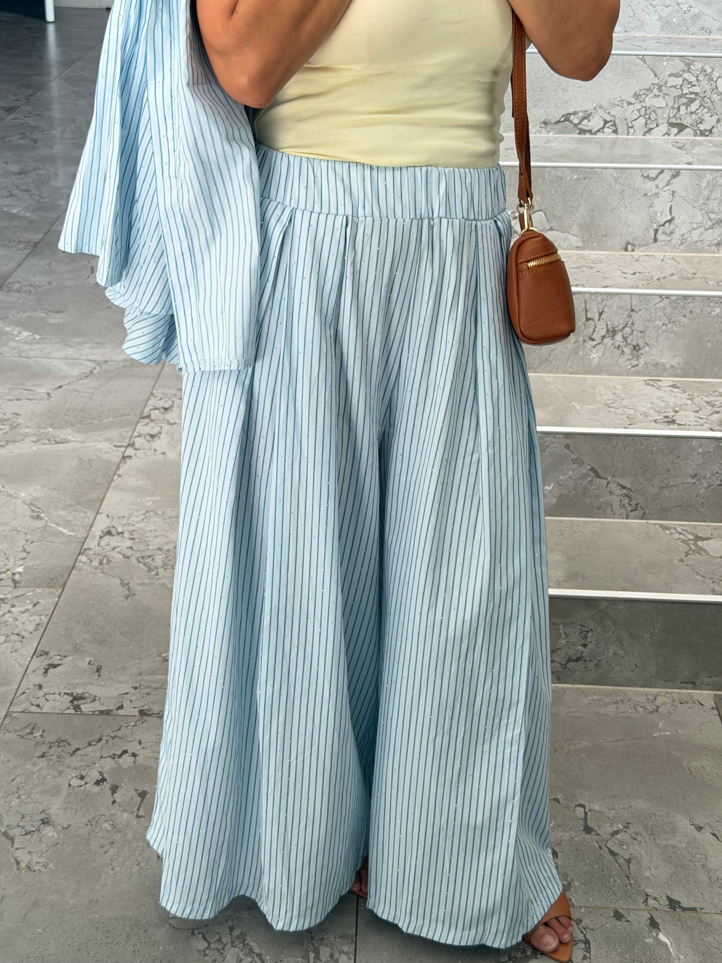 Ensemble bleu lumière