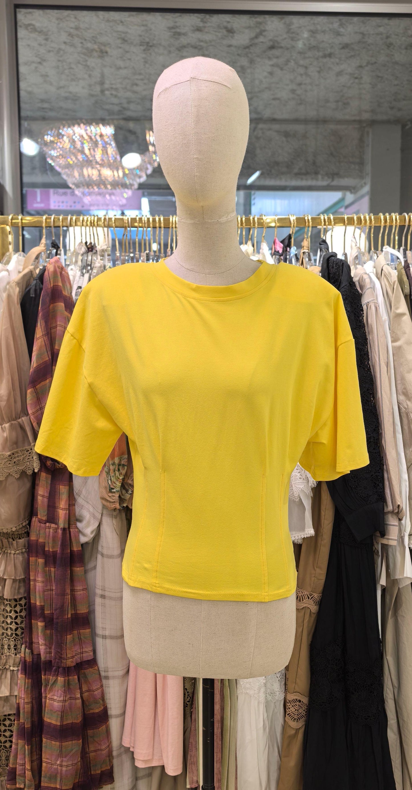 Tee shirt Jaune Jolne à épaulette